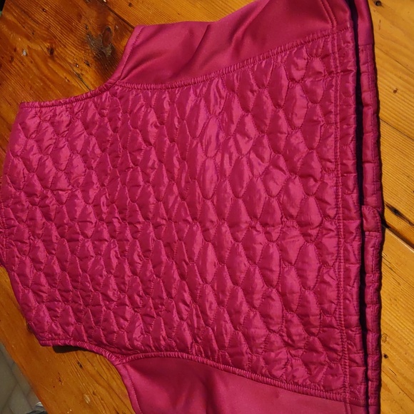 LL Bean sz L thinsulate quilted vest cranberry - Picture 3 of 3